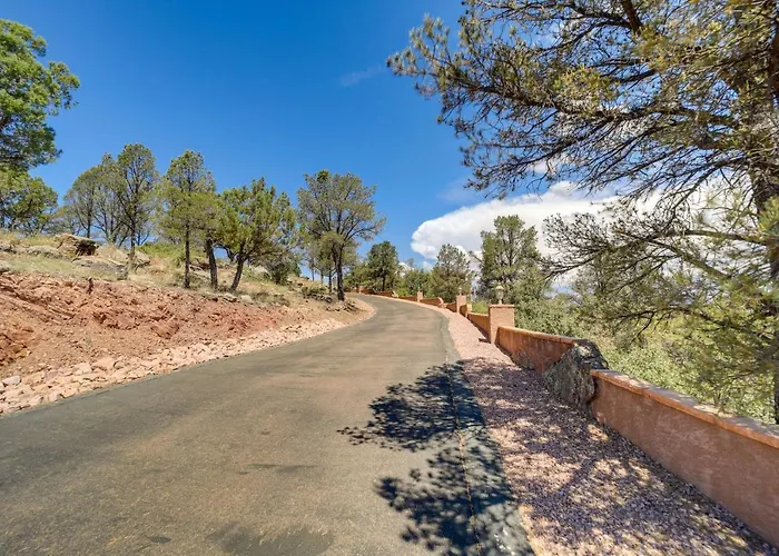 Holiday home Fire Pit & Views: 'falconcrest' In Payson!