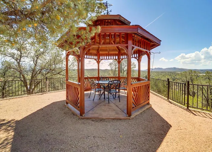 Fire Pit & Views: 'falconcrest' In Payson! Payson