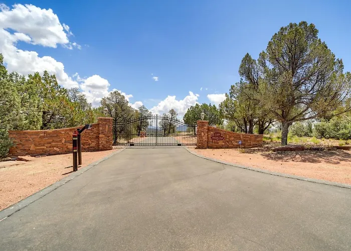 Fire Pit & Views: 'falconcrest' In Payson!